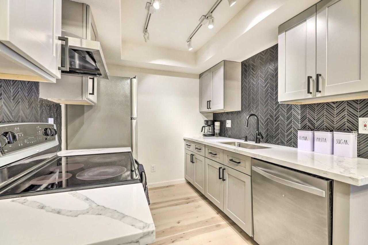 Renovated Chandler Townhome Walk To Downtown 外观 照片